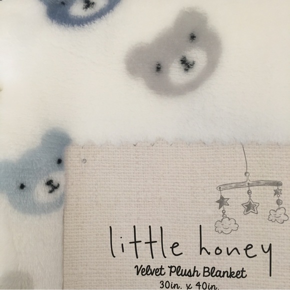 NEW Baby Blanket Lightweight Cozy Bear Print 30x40” Baby Gift | Little Honey - Picture 2 of 4